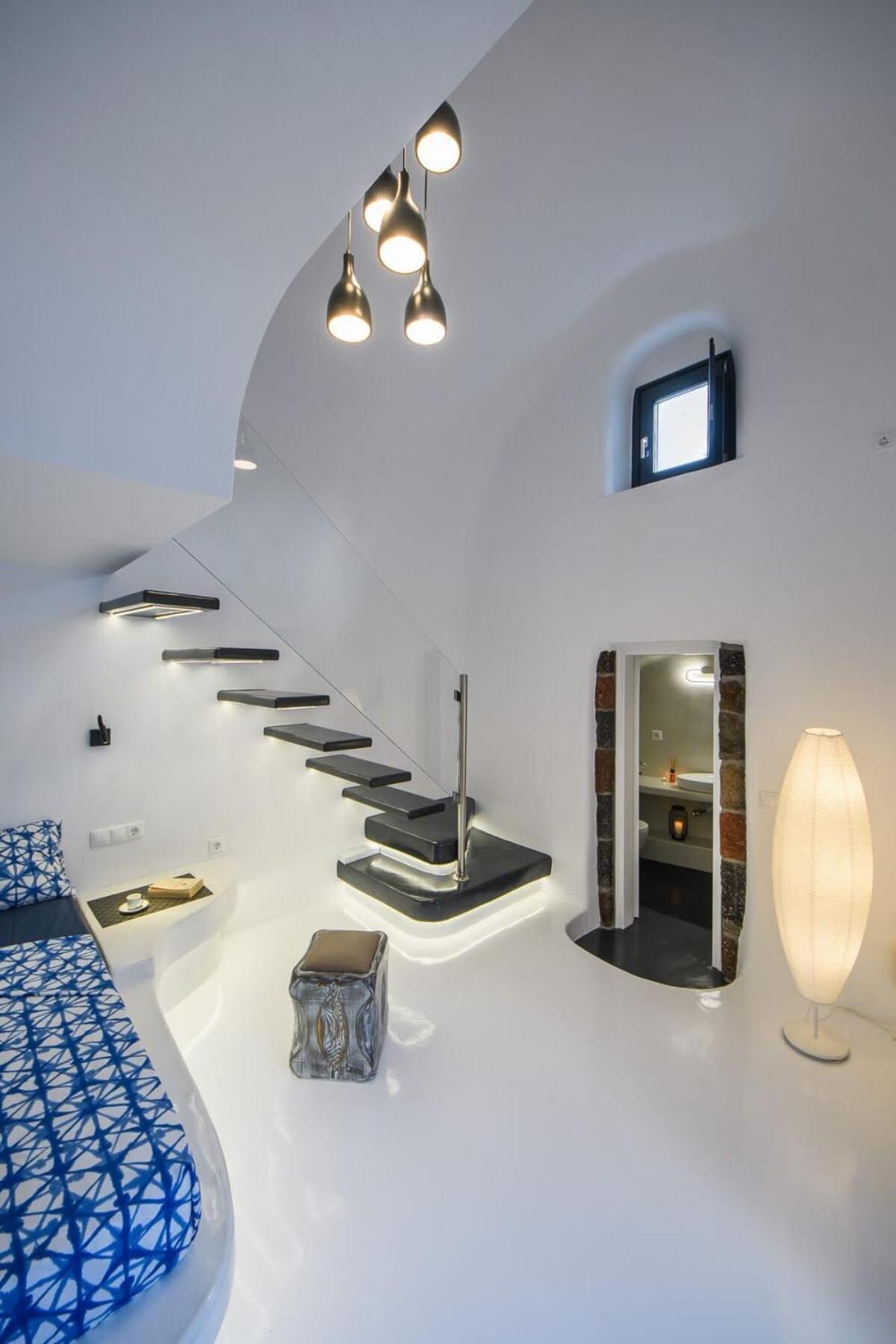 Santorini Traditional Apt With Private Hot Tub Daire Fira  Dış mekan fotoğraf